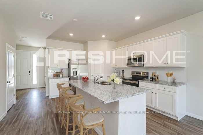 28463 Wave Crest Pl - Photo 3 of 17