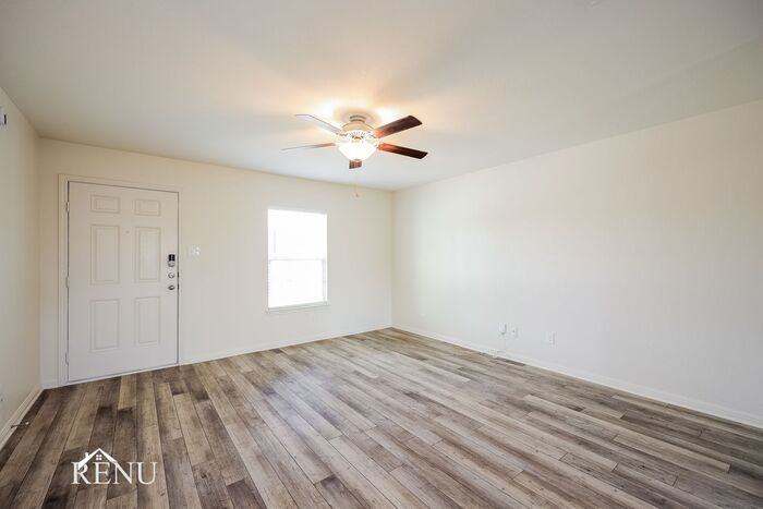 2902 Citron Gdn - Photo 6 of 17