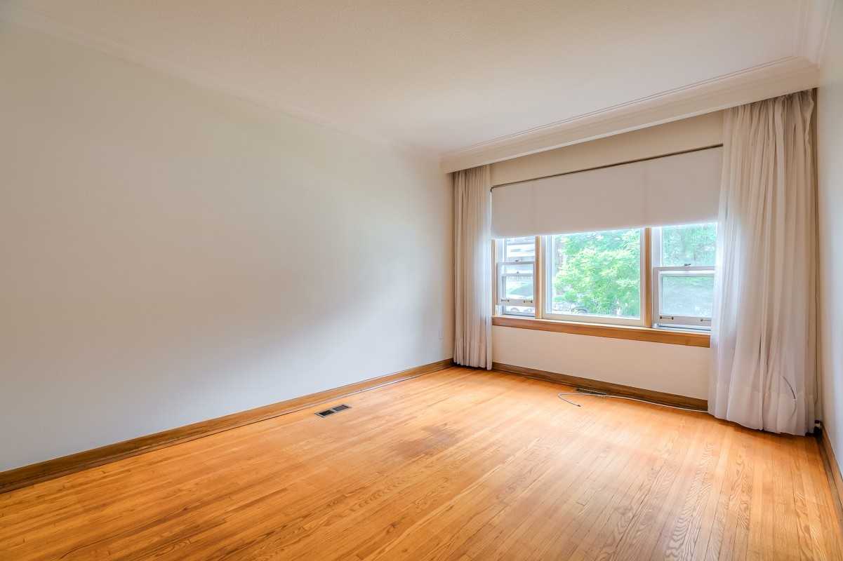 85 Greenlaw Ave - Photo 5 of 35