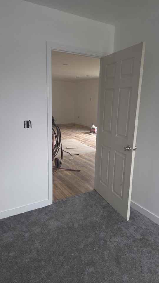 615 Main St #201 - Photo 3 of 7