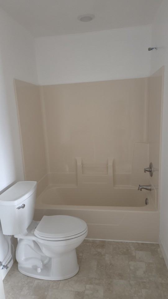 615 Main St #201 - Photo 4 of 7