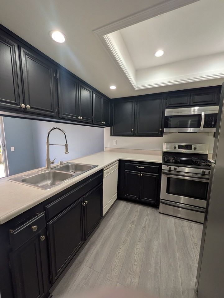 1738 Lynne Dr #20 - Photo 4 of 17