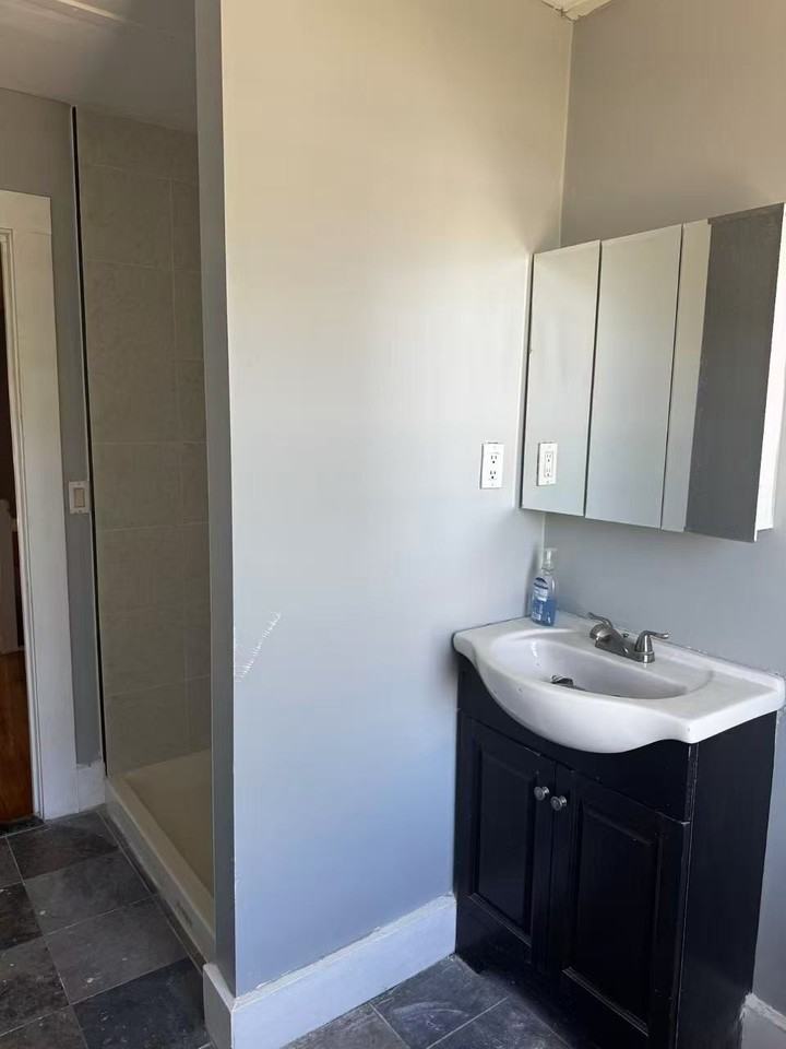 77 Beach St #2 - Photo 4 of 12