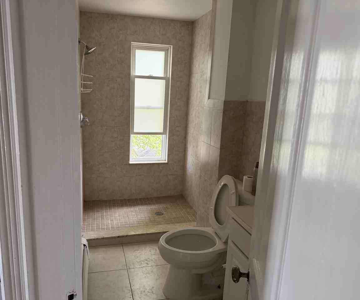77 Beach St #2 - Photo 5 of 12