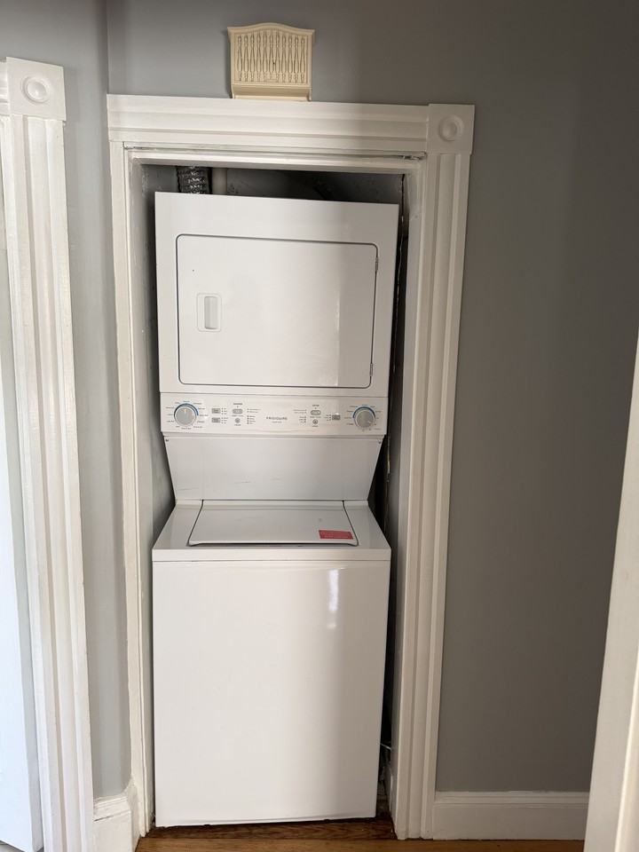 77 Beach St #2 - Photo 6 of 12