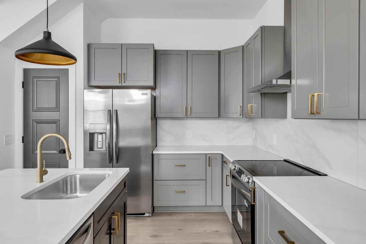2110B 11th Ave N #NA - Photo 2 of 11