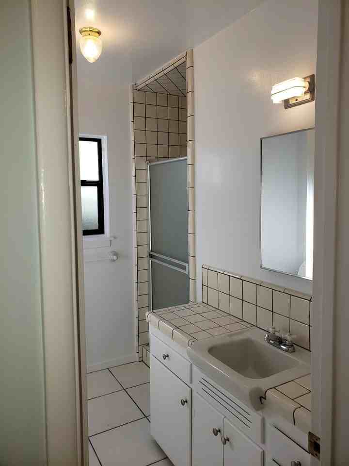 5059 Serrania Ave #NA - Photo 7 of 13