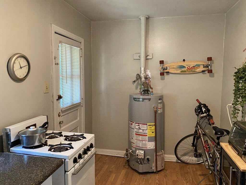 912 Oxmoor Rd #5 - Photo 6 of 10