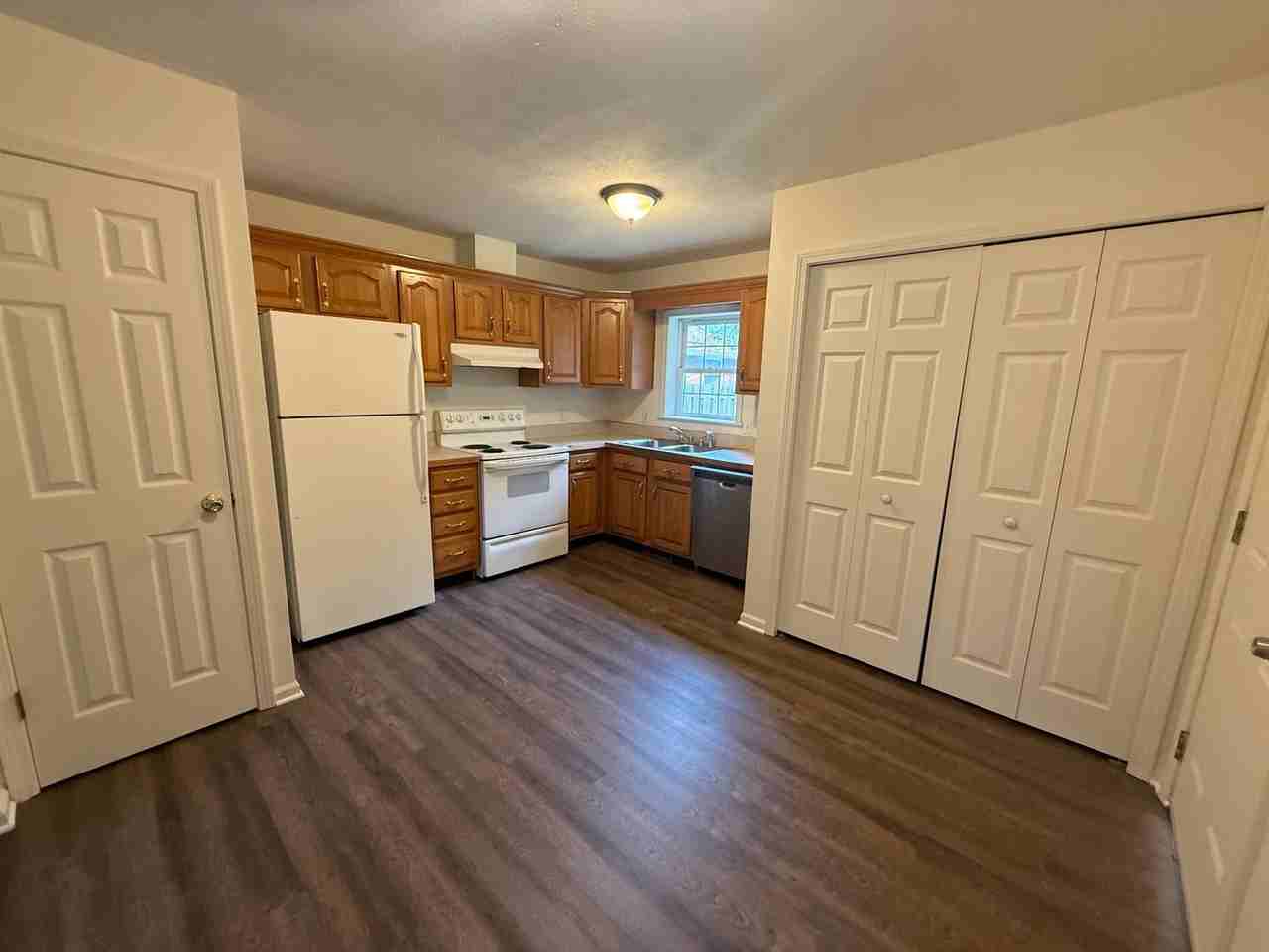 230 Bernower Ave Sw #230 - Photo 6 of 8