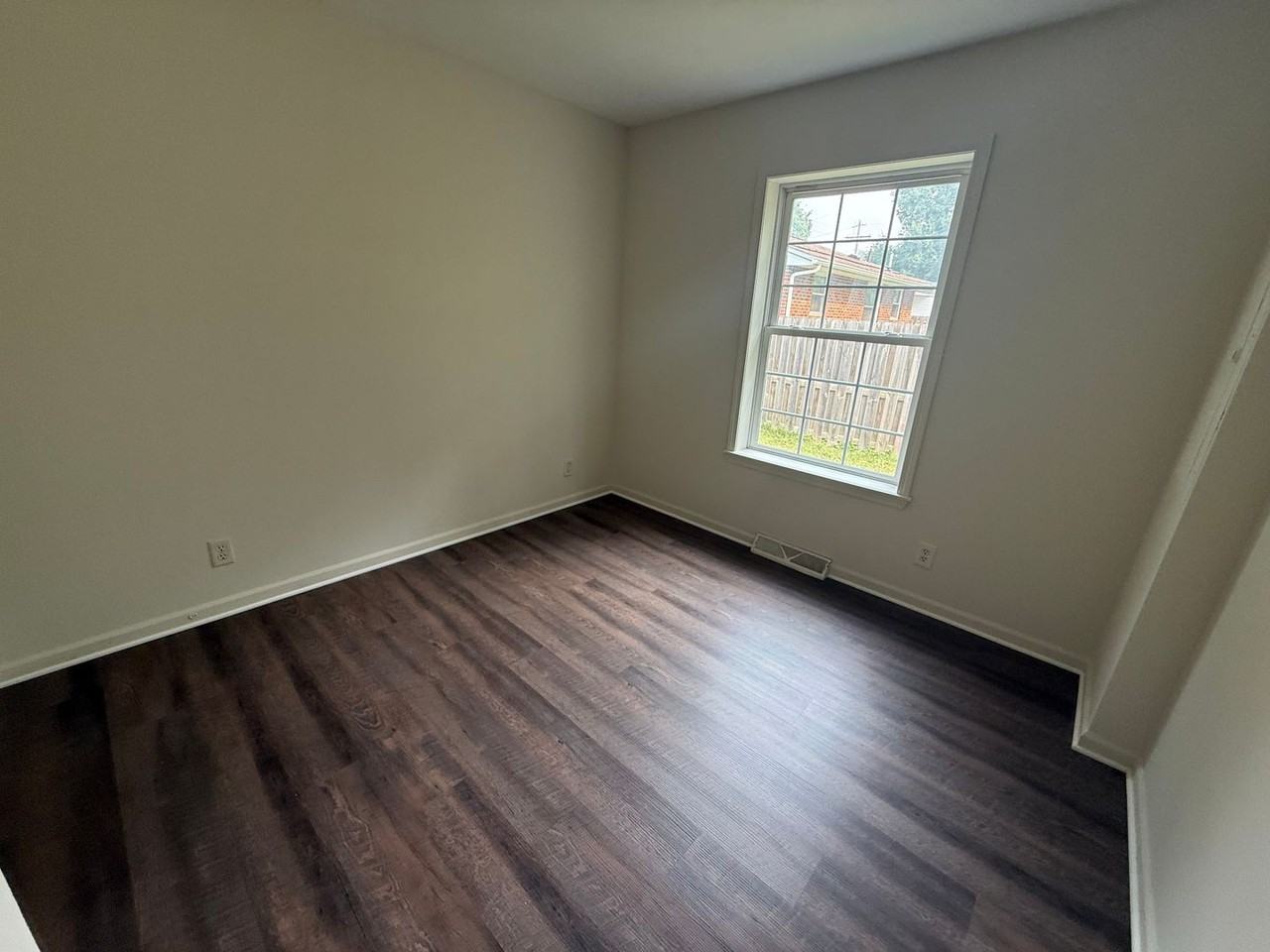 230 Bernower Ave Sw #230 - Photo 7 of 8