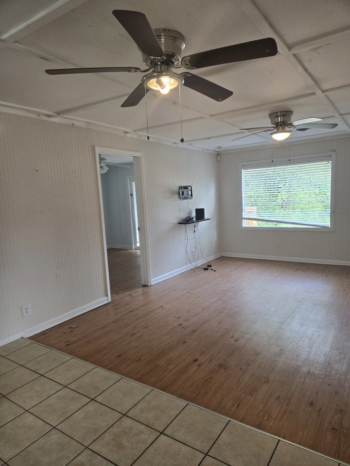 618 Robin St #NA - Photo 6 of 10