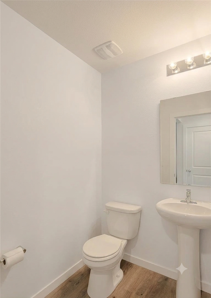 8860 53rd Pl Ne #NA - Photo 6 of 15