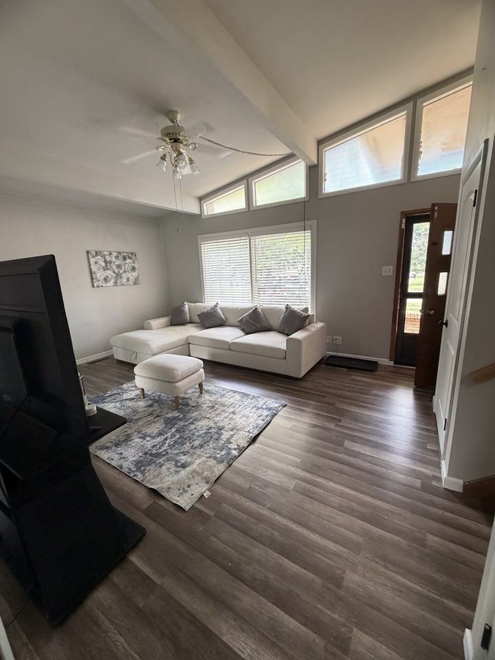 4825 Sw 30th St #NA - Photo 6 of 12