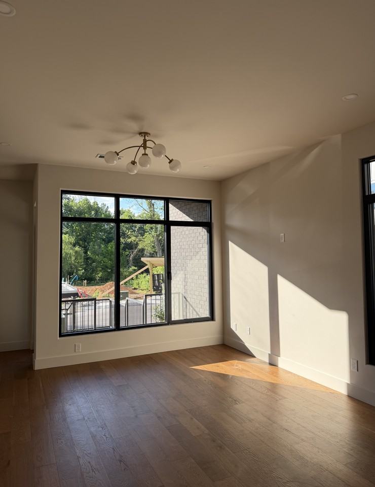 839 Vera Valley Way #NA - Photo 4 of 32