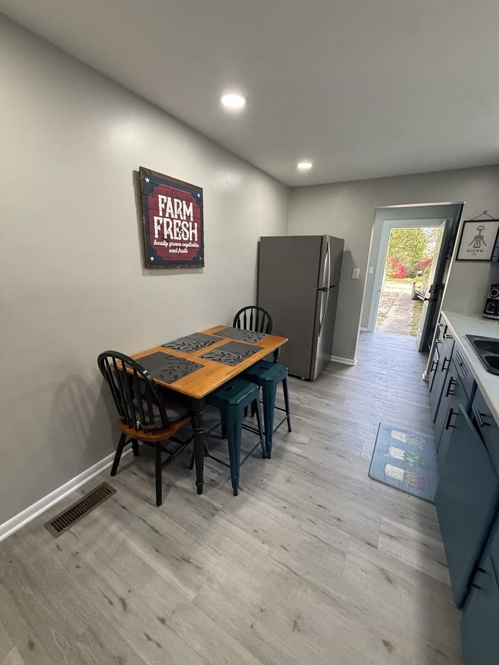 405 N Walnut St #A - Photo 5 of 16