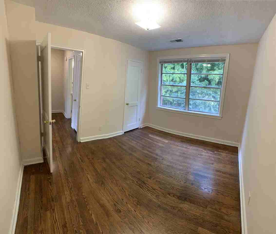 1661 Valley Ave #E - Photo 4 of 17