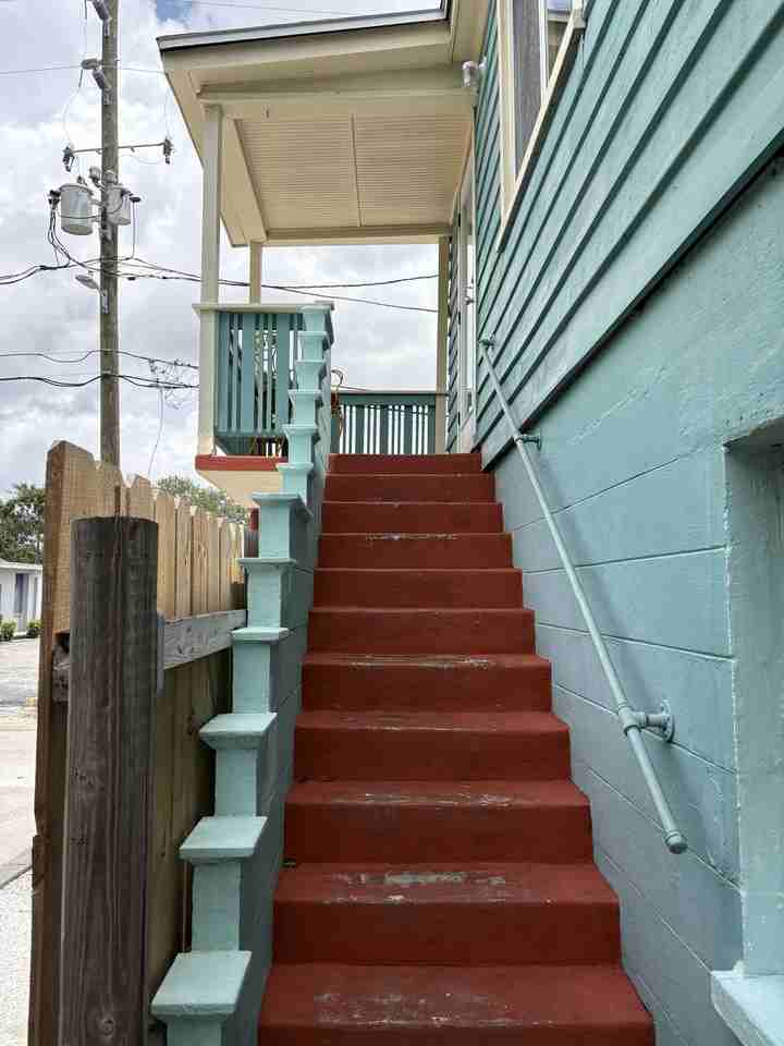 2635 Dartmouth Ave N #2635-1-2 - Photo 3 of 19