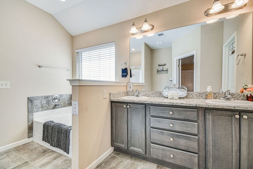 706 Park Ln #NA - Photo 4 of 8