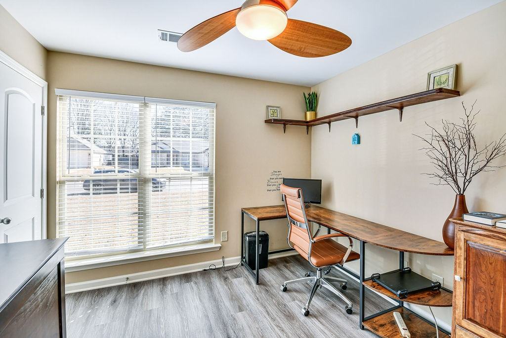 706 Park Ln #NA - Photo 6 of 8