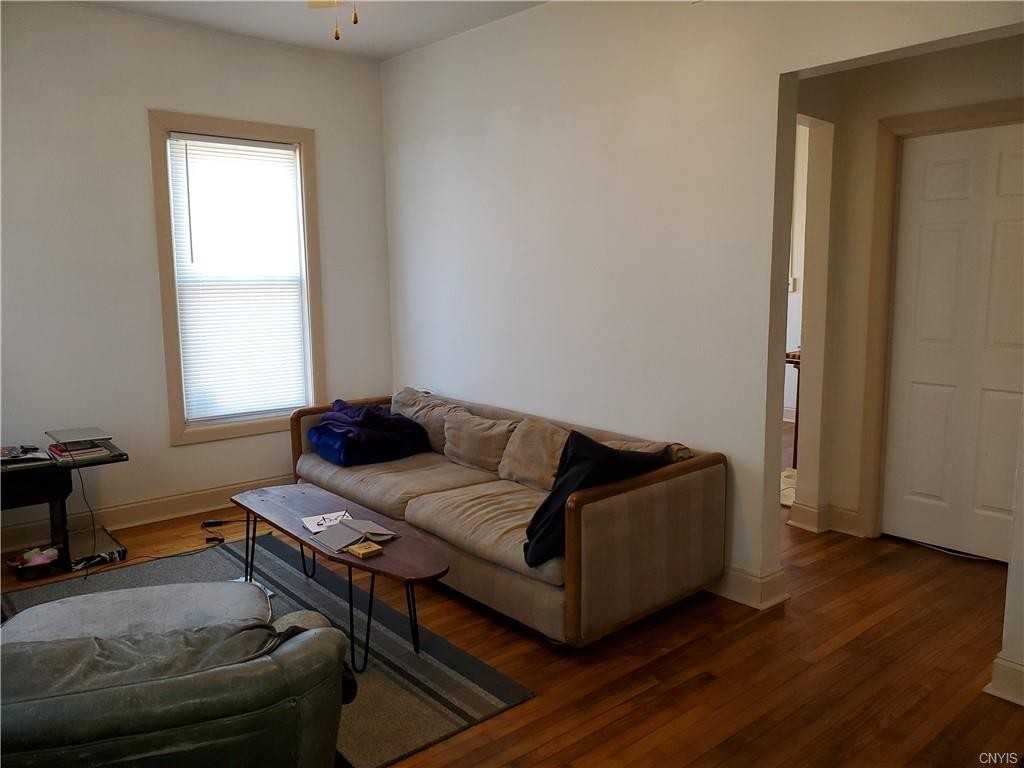1410 Madison St #NA - Photo 3 of 7
