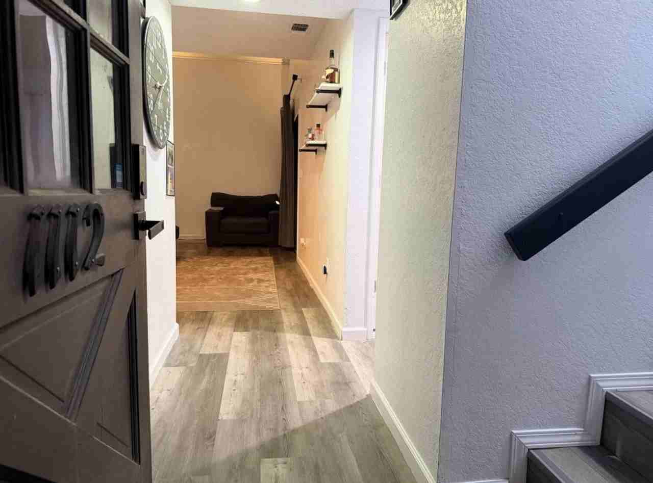 1112 Bel Aire Cir #1112 - Photo 2 of 10