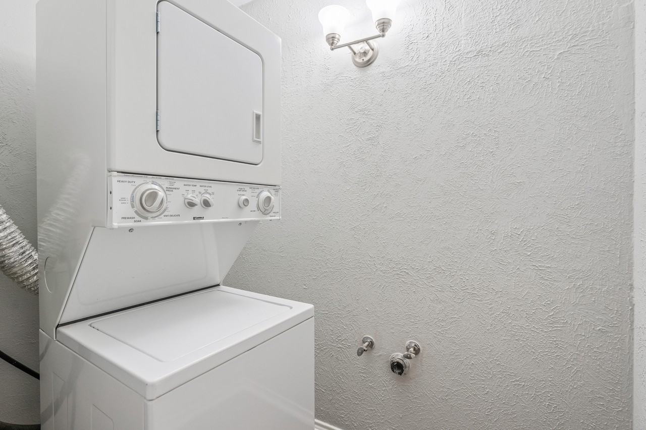 10588 High Hollows Dr - Photo 2 of 16