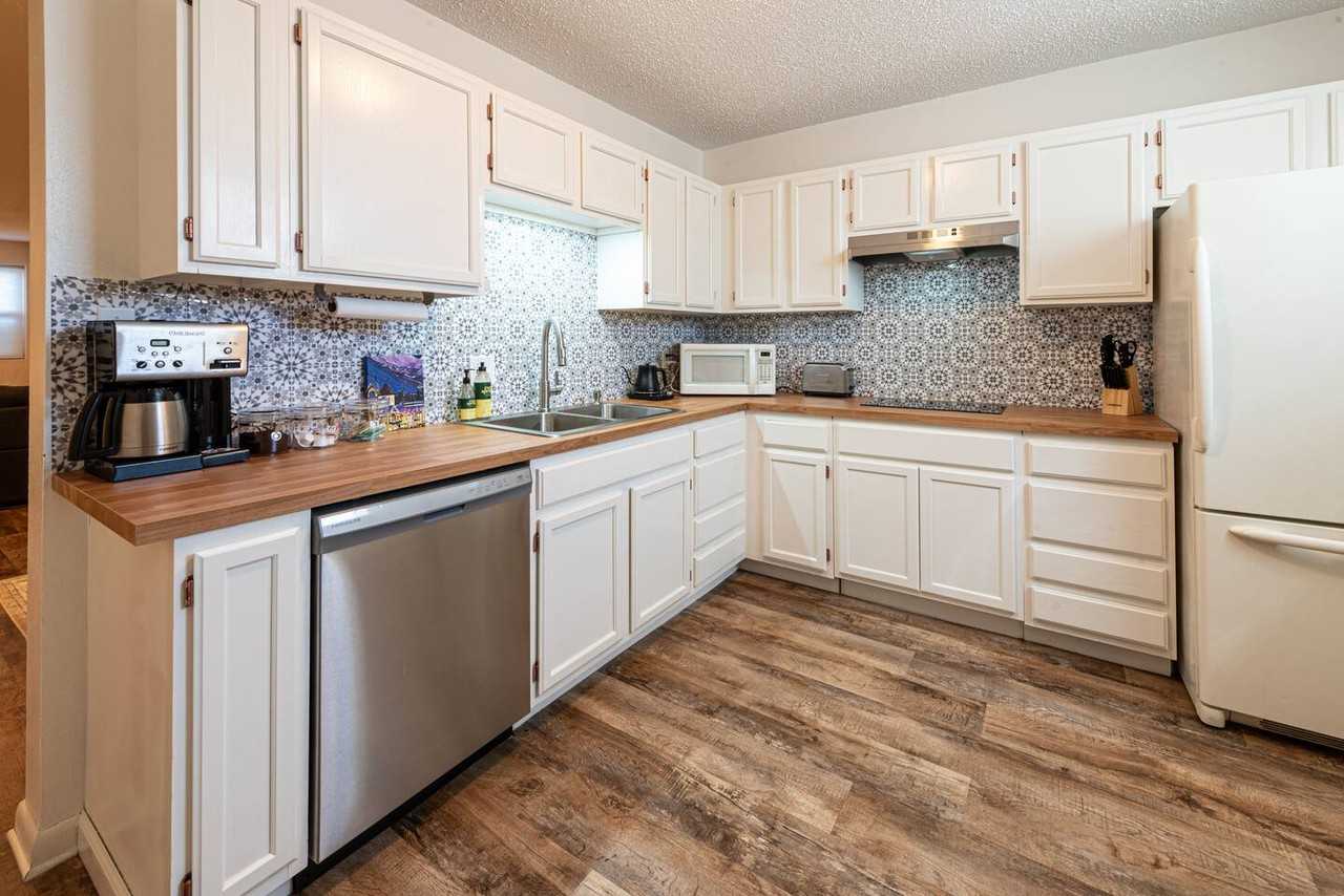 3726 N Clay St #2 - Photo 7 of 13