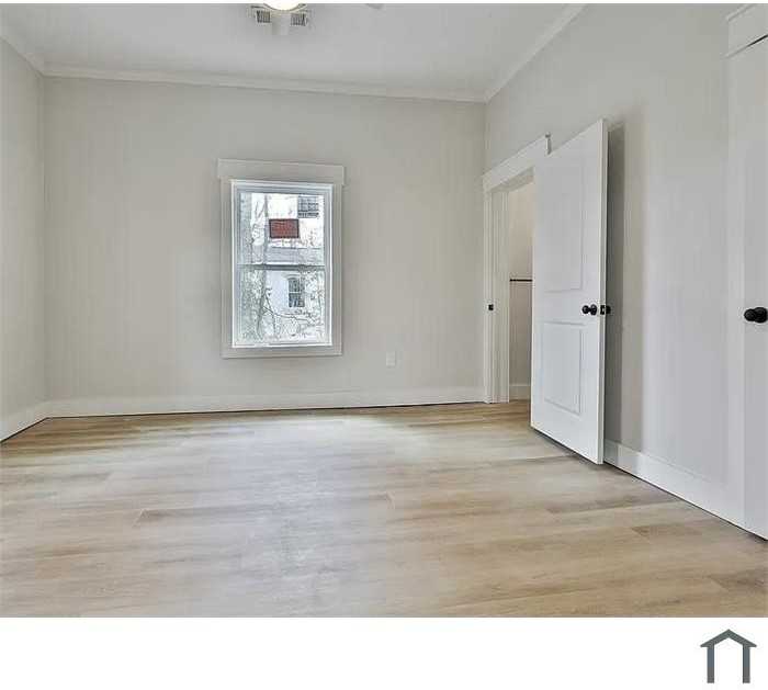 8 Long St #NA - Photo 4 of 16