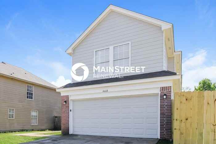 4660 Royal View Dr - Photo 2 of 18