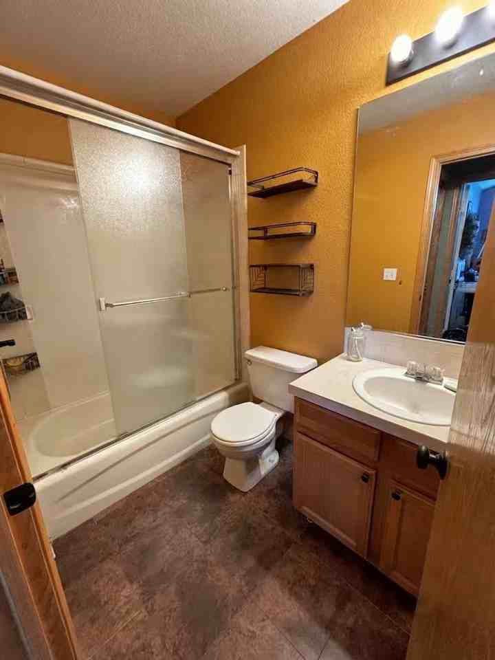 7595 View Pointe Dr #NA - Photo 2 of 6