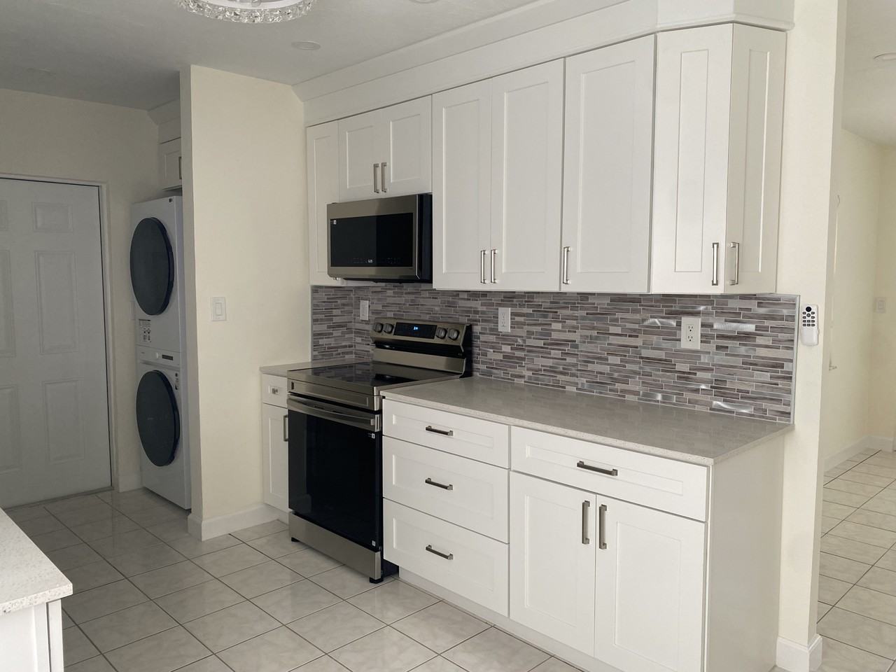 571 Ne 61st St #NA - Photo 2 of 24