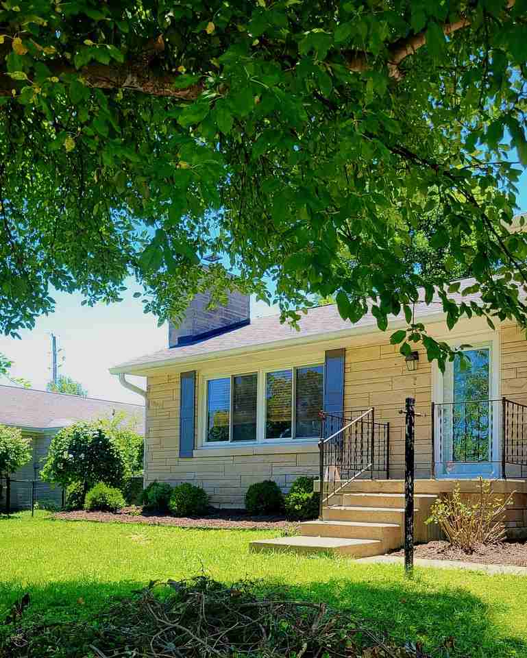 1408 S Longwood Dr #NA - Photo 2 of 11