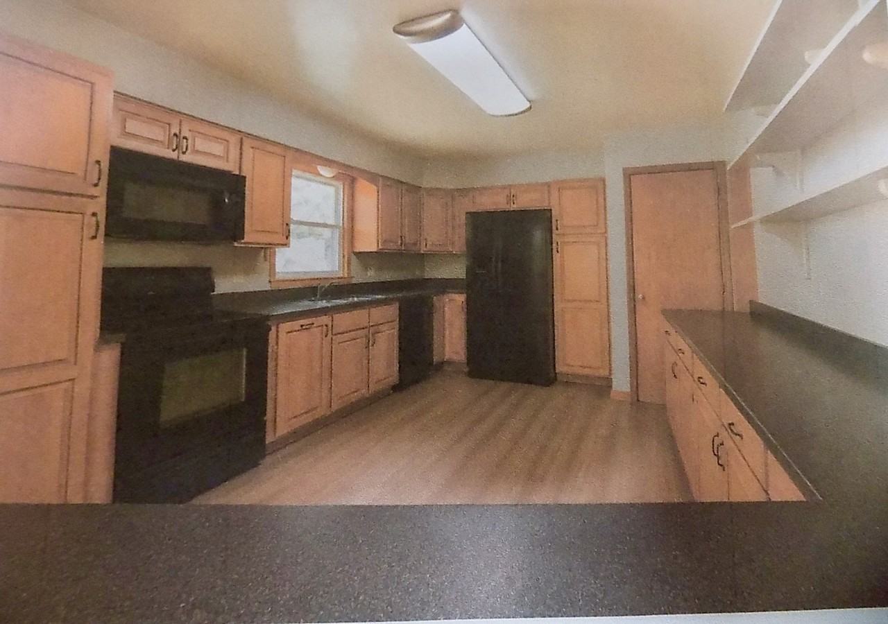 1408 S Longwood Dr #NA - Photo 4 of 11