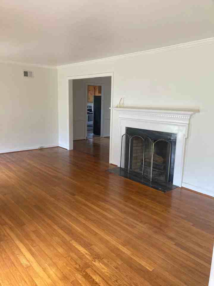 4647 Sylvan Dr #NA - Photo 3 of 9