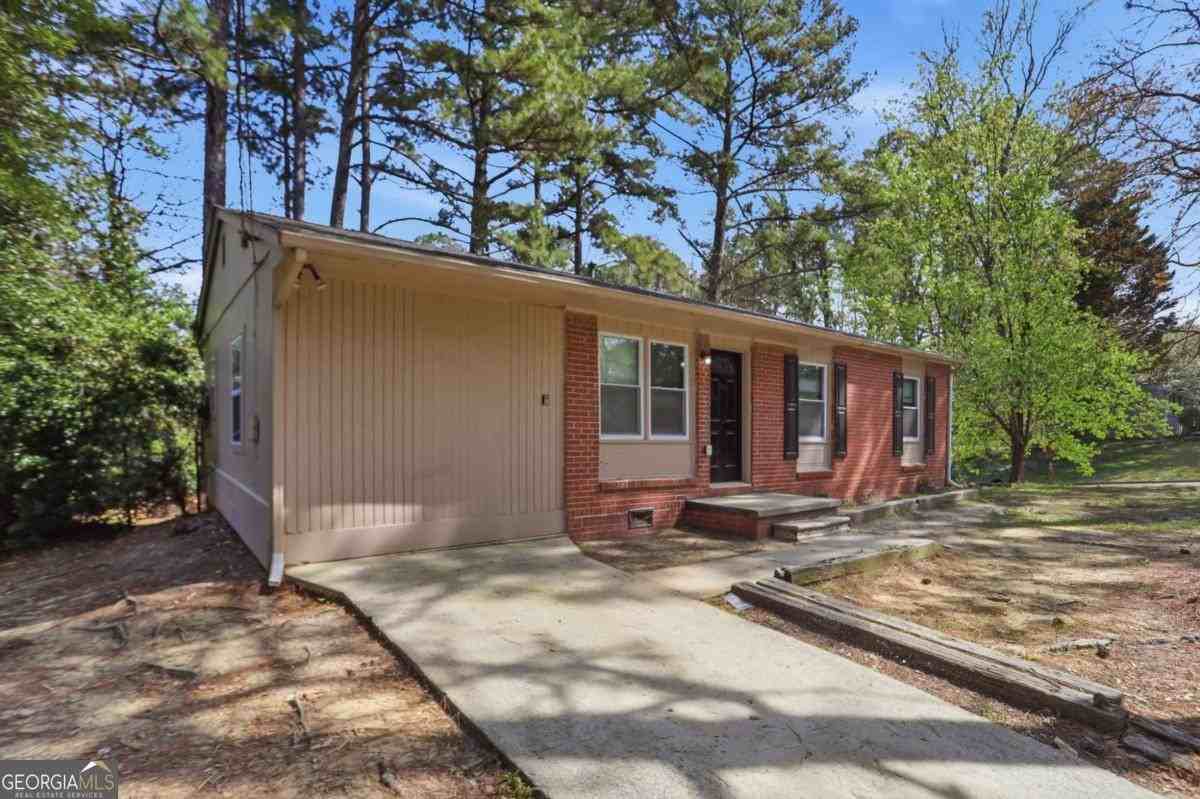 829 Bonneville Ter Nw #NA - Photo 3 of 11