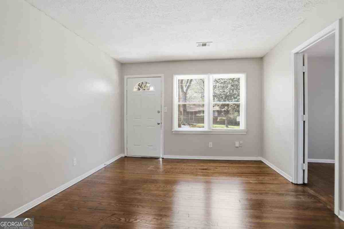 829 Bonneville Ter Nw #NA - Photo 7 of 11
