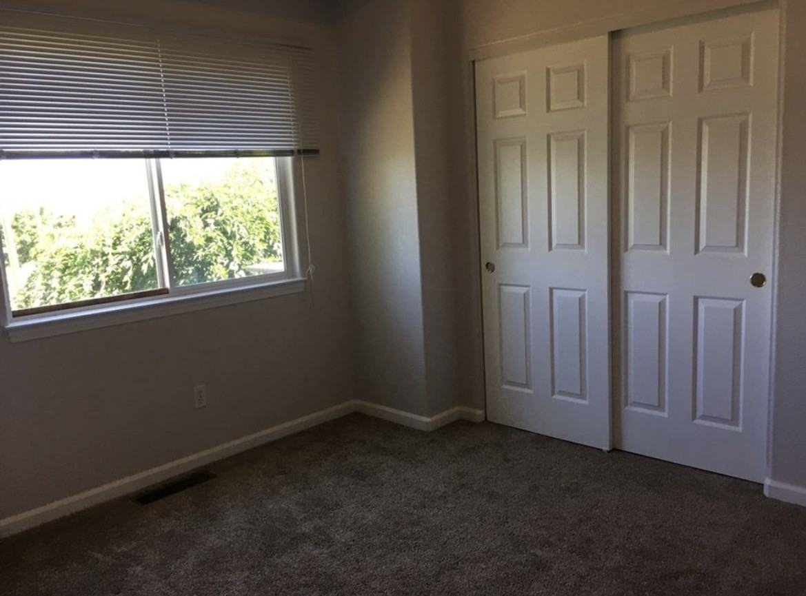7095 Fairview Dr #NA - Photo 6 of 24