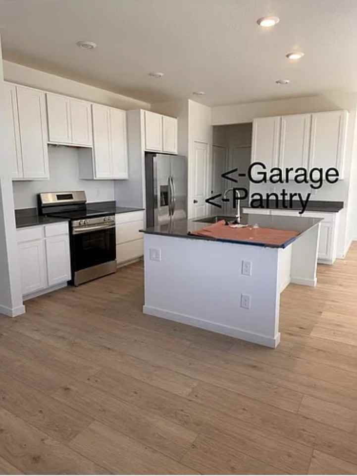 8975 Salmonberry Ct #NA - Photo 5 of 26