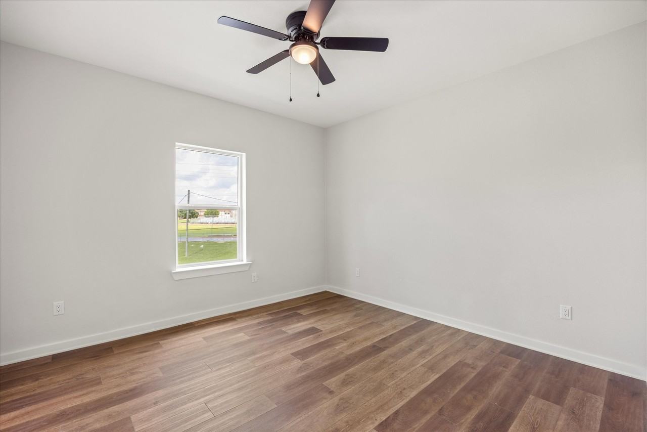 706 N Sycamore St #712 - Photo 3 of 35