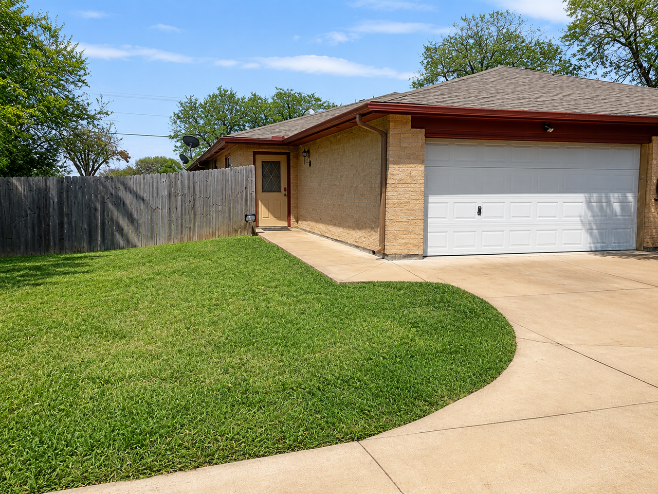 1821 Post Rd #2D - Photo 2 of 13