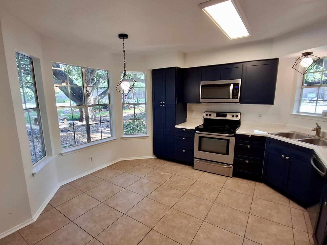 2106 Kenneth Ave #A - Photo 2 of 16