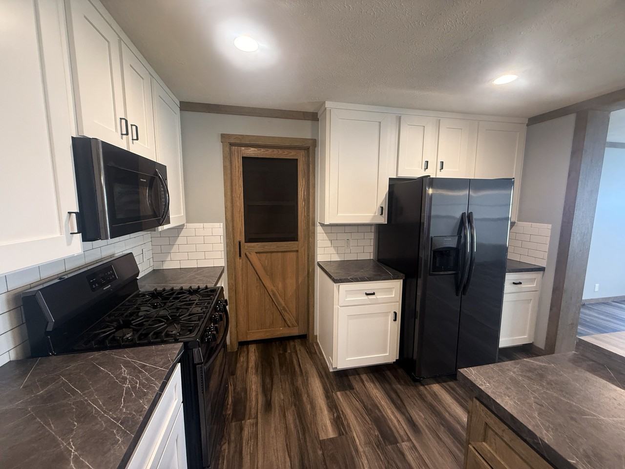 407 E Main Ave #NA - Photo 4 of 44