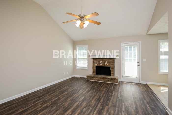 814 Evergreen Dr - Photo 3 of 20