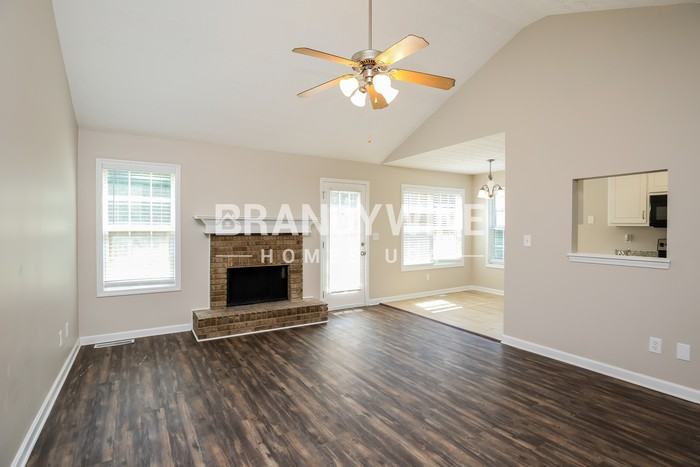 814 Evergreen Dr - Photo 4 of 20