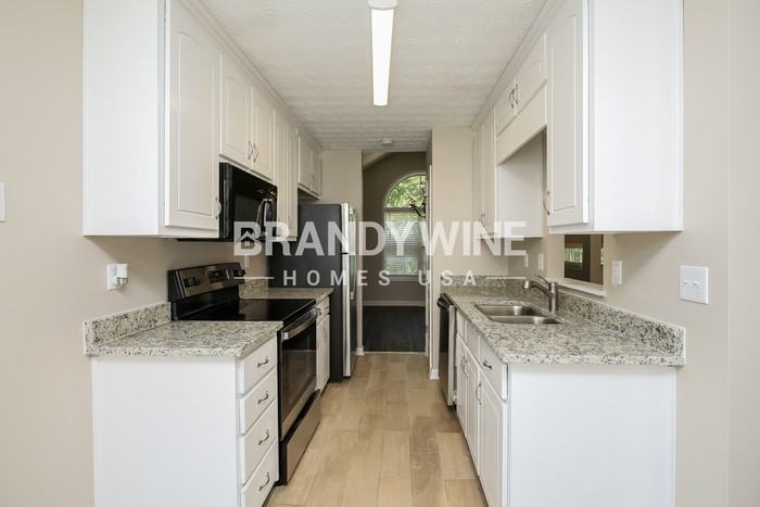 814 Evergreen Dr - Photo 7 of 20