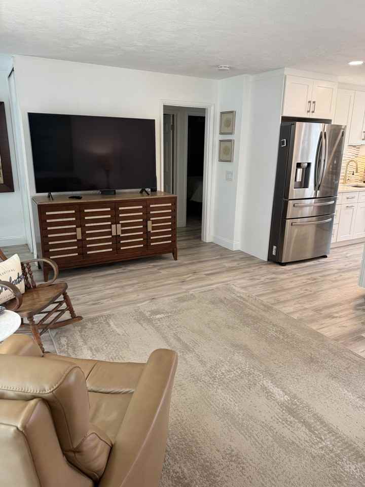 515 1st Ave E #NA - Photo 4 of 13