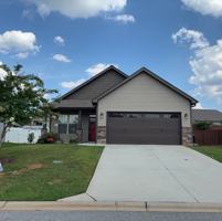 featured image of 18 Forest Ridge Way