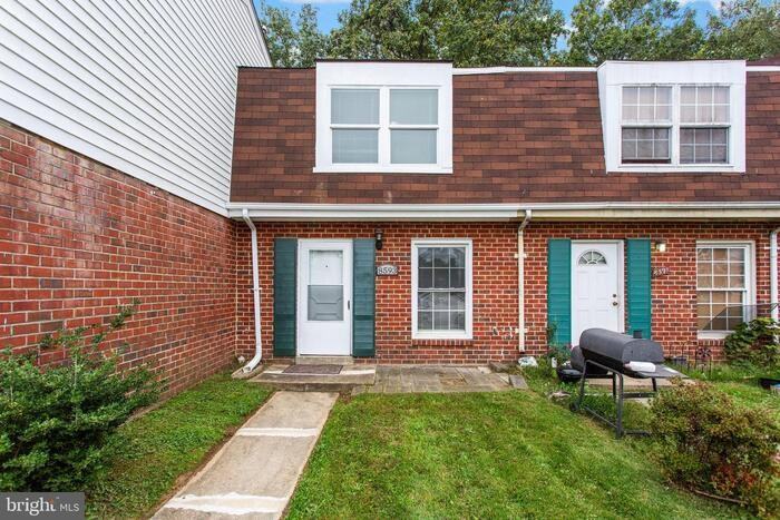 8593 Pioneer Dr - Photo 2 of 20