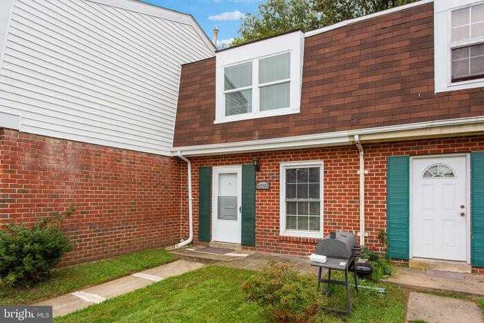 8593 Pioneer Dr - Photo 3 of 20