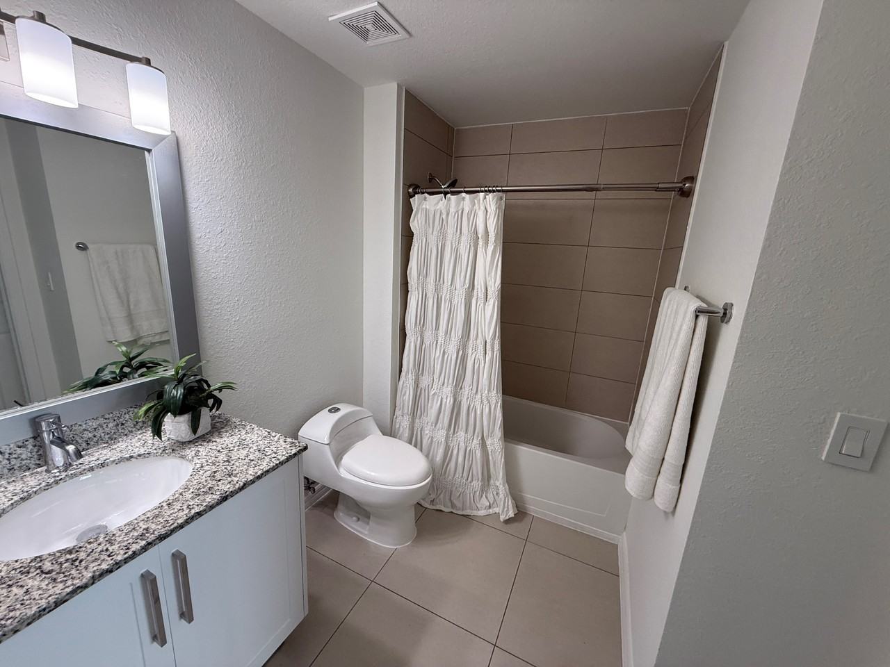 5830 Sw 11th St #2B - Photo 6 of 7